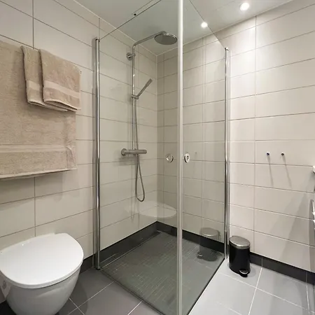 With Sunny Balcony By The Appartamento *